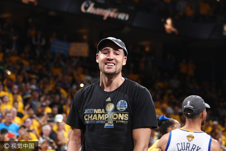 NBA冠军历届冠军球员，那些捧起奖杯的星光与汗水